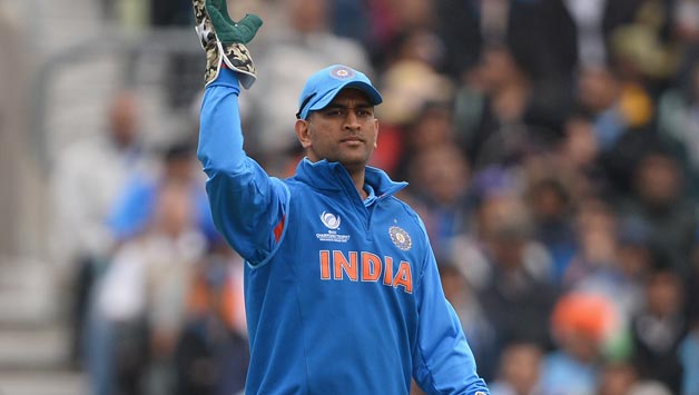 MS Dhoni Steps Down from ODI and T20 Captaincy